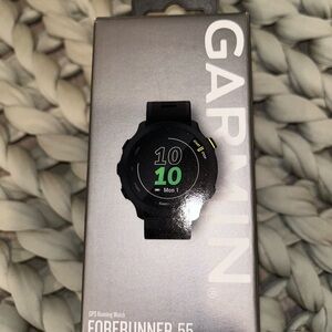 Like new a GARMIN Forerunner 55.